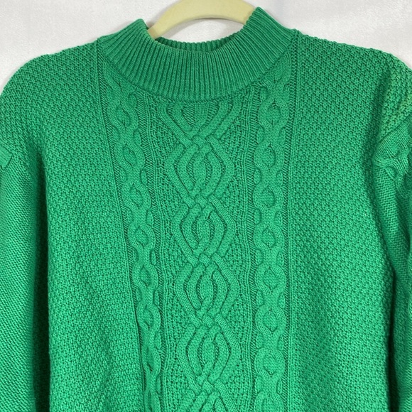 Urban Outfitters Sweater Size S Green Cable Knit EUC - Picture 2 of 9